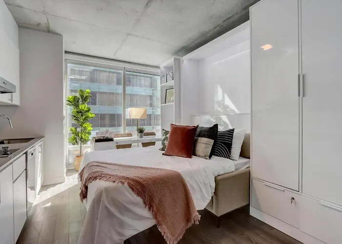 Apartment Boulevard Highrise Stu Sky Pool Gym 40