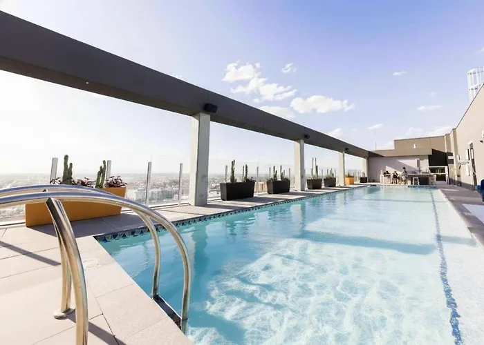 Boulevard Highrise Stu Sky Pool Gym 40 Phoenix